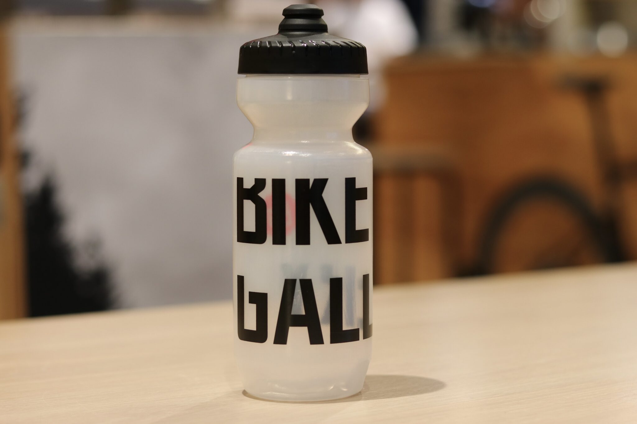 Bike Gallery Purist 22oz Bidon – Black/Clear