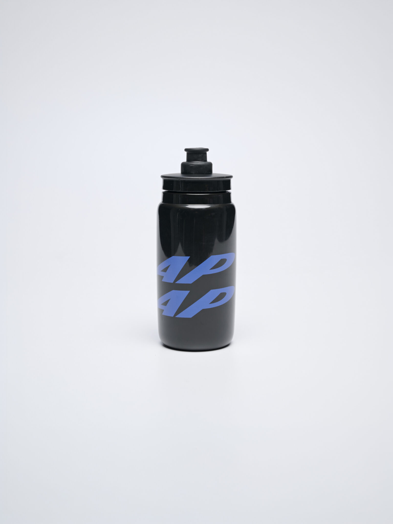 MAAP Emerge Bottle – Black/Amparo